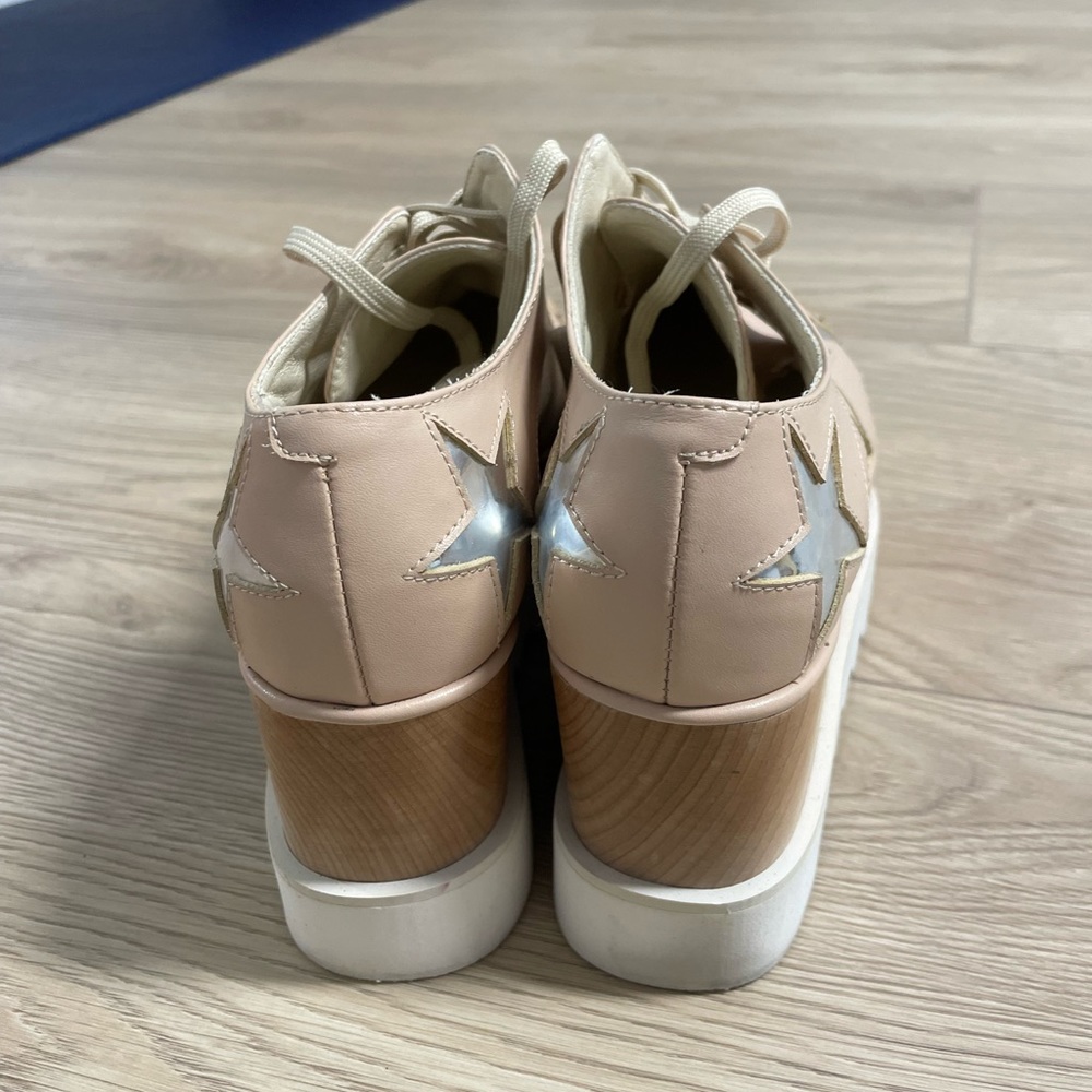 Stella McCartney shoes.only wore once. Like new.